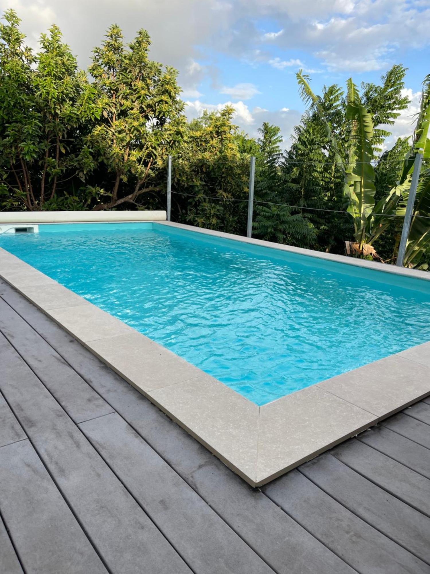 Appartement Lalau Avec Vue Sur La Mer Et Piscine Schoelcher Exteriör bild